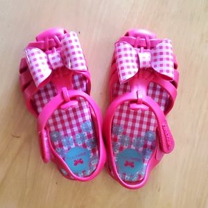 Zaxy girls' pink bow sandals (size 10) New